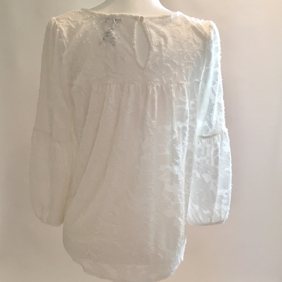Lucky Brand White Top Size M - Picture 3 of 6